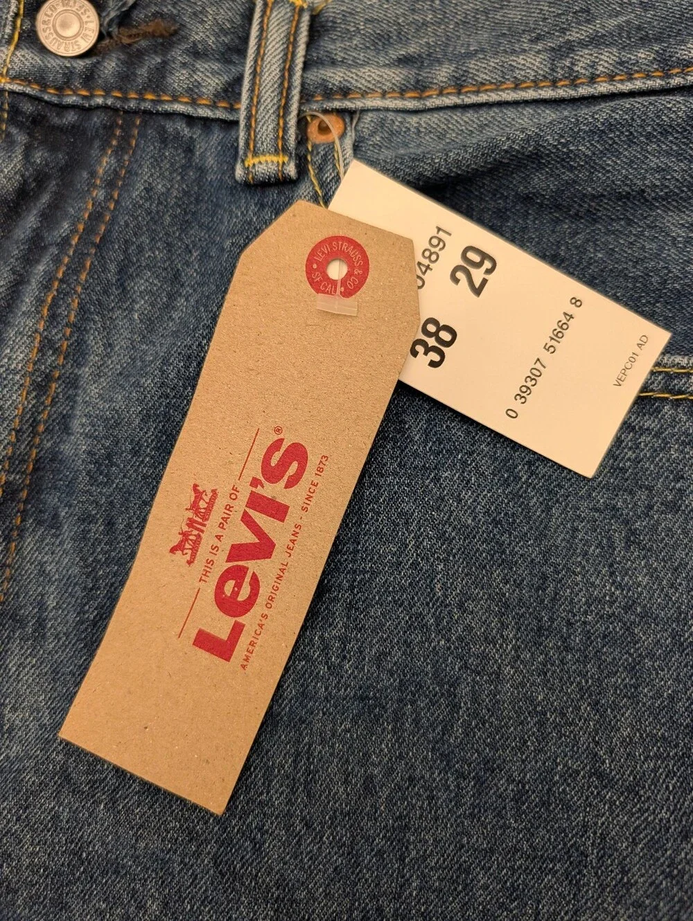 Levi's Men's 550 Relaxed Classic Indigo Jeans 38 x 29 NWT Circa 2016